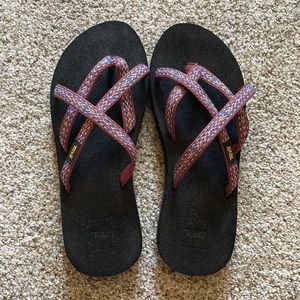 Teva Flipflops, Olowahu, Multicolor/Black, never worn